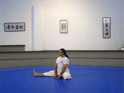 Triang Mukhaikapada Paschimottasana, escuadra