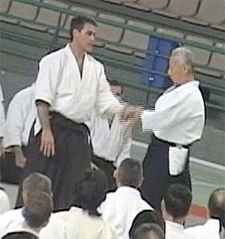 El Sensei Ishana haciendo de Uke para Endo Sensei, Granada, España